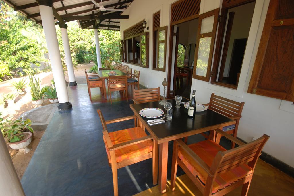 The Danish Villa Resort Baie d'Arugam Extérieur photo