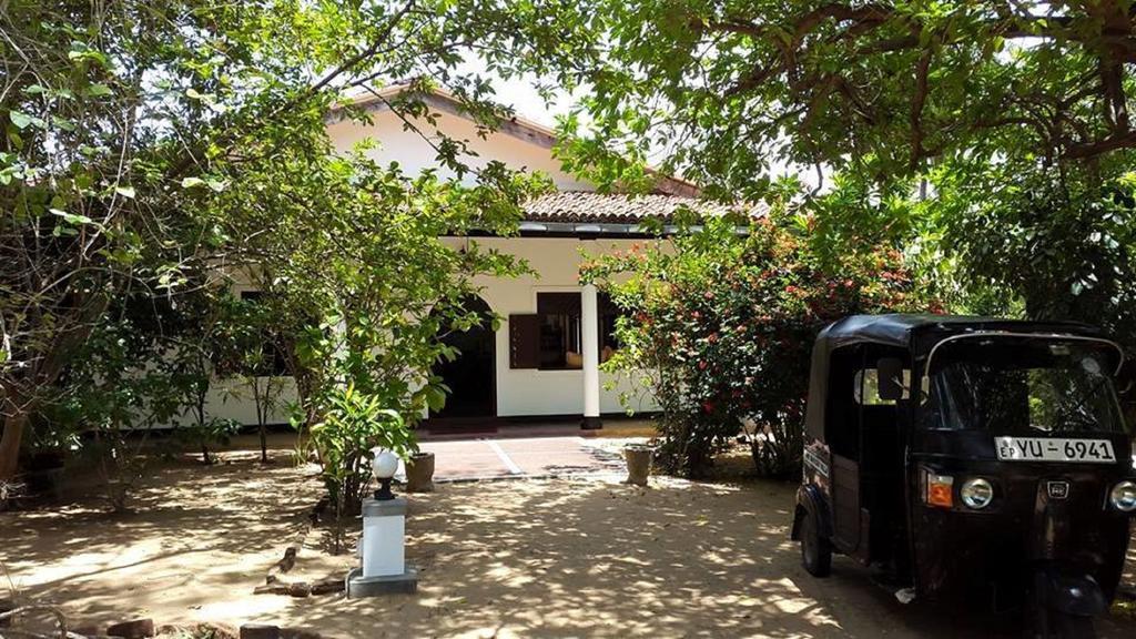 The Danish Villa Resort Baie d'Arugam Extérieur photo