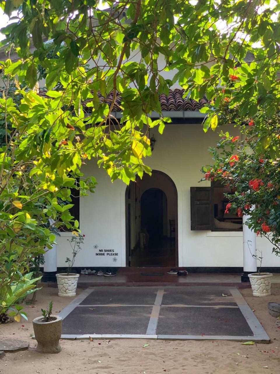 The Danish Villa Resort Baie d'Arugam Extérieur photo