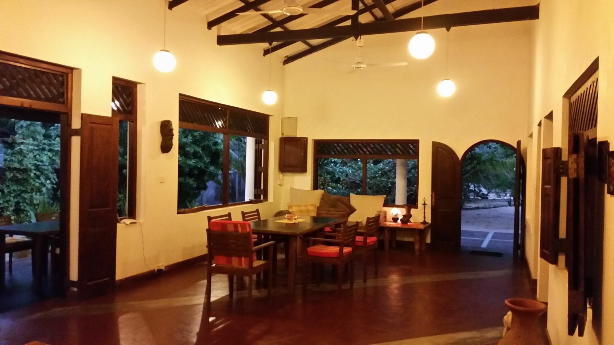 The Danish Villa Resort Baie d'Arugam Extérieur photo